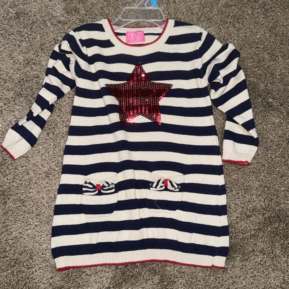 Minor sweater dress